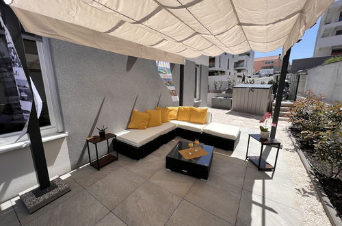 Photo 29 - sunshine Deluxe 80m2 Apartment With Pool, 50 m2 Garden Lounge and Outdoor Space