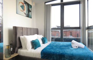 Photo 1 - Tudors eSuites City Centre Apartment