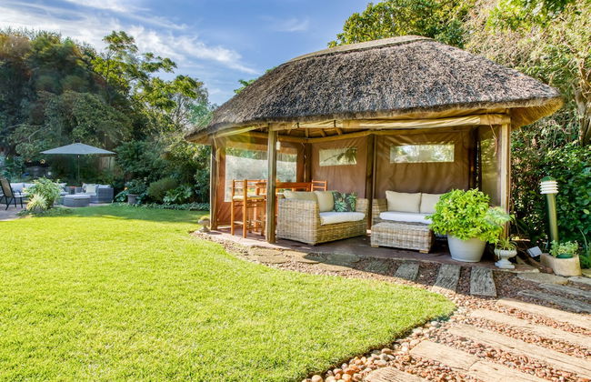 Lush Suburban Paradise - Deluxe Unit - Foto 1