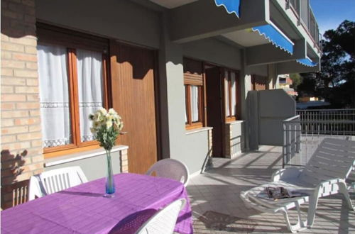Photo 8 - Flat With Large Terrace to Enjoy the sun