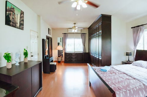 Photo 9 - Captivating 3-bed Villa in Muang Pattaya