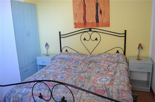 Foto 2 - Holiday Home With one Bedroom, Living Room and Balcony and air Conditioning in Torre Dell'o