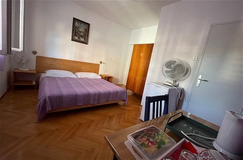 Photo 1 - Room in House - S2 - Double Room in Jelsa on Hvar With Private Ensuite Bathroom