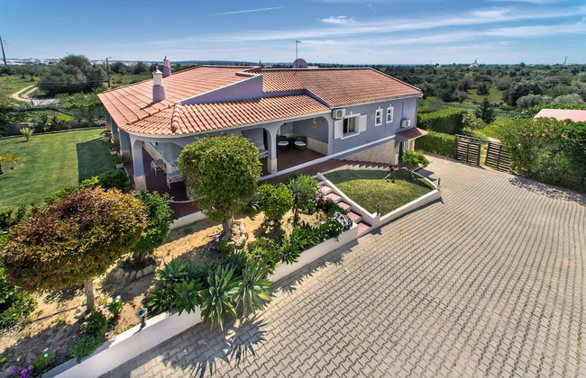 Villa Cadre - 5BR w Private Pool & Snooker Table - Foto 59