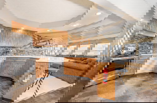 Photo 14 - 180 Degrees