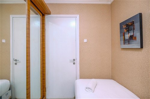 Photo 4 - Comfy 2Br At Green Pramuka City Apartment
