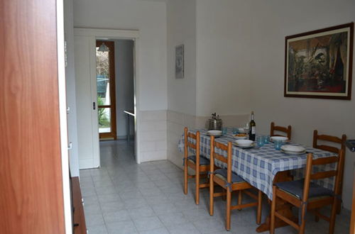 Foto 14 - Holiday Home With Equipped Outdoor Area in Torre Dell'orso