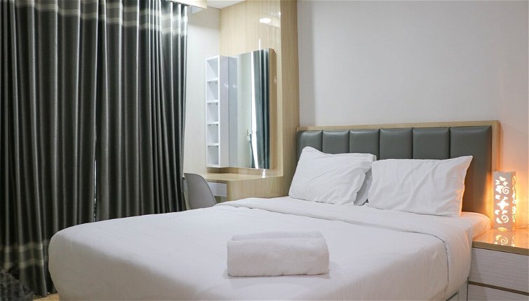 Foto 1 - Elegant And Comfy 3Br Daan Mogot City Apartment