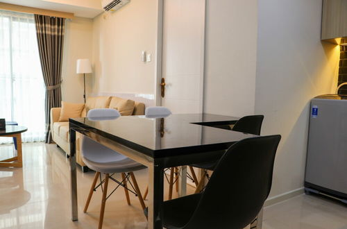 Photo 13 - Elegant And Comfy 3Br Daan Mogot City Apartment