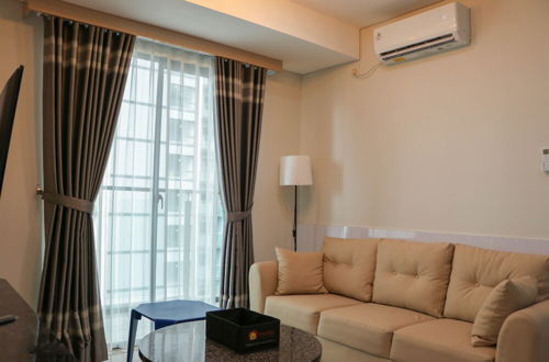 Photo 16 - Elegant And Comfy 3Br Daan Mogot City Apartment