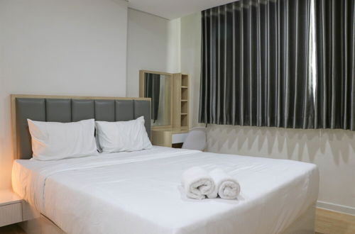 Foto 3 - Elegant And Comfy 3Br Daan Mogot City Apartment