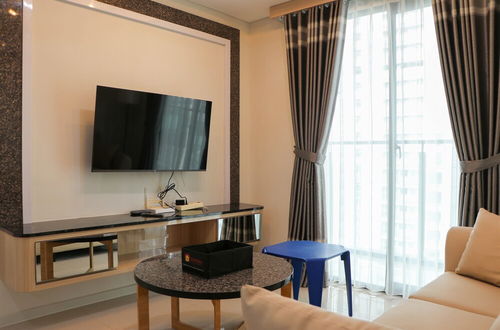 Photo 15 - Elegant And Comfy 3Br Daan Mogot City Apartment