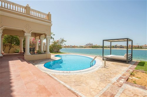 Foto 3 - Palm Jumeirah Beach Front XL Villa w Prvt Pool
