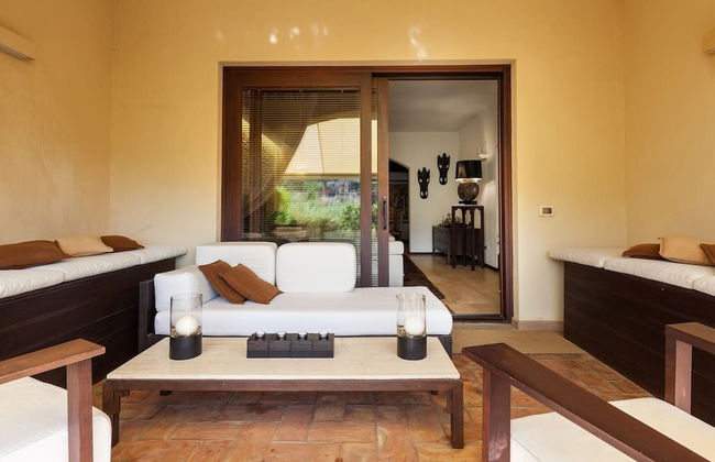 Beautiful Luxury Villa Located in Sardinia in Villasimius Near the Beaches - Foto 3
