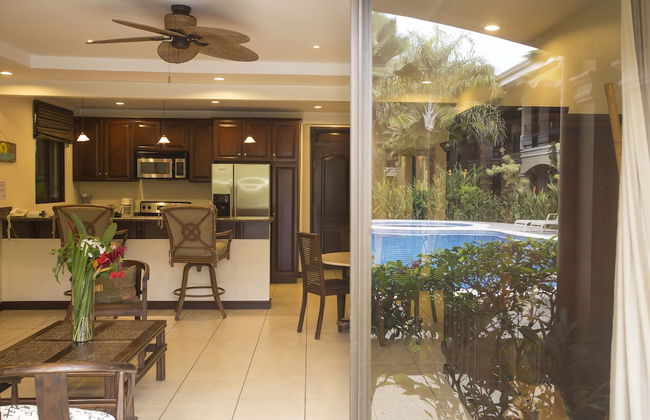Monte Carlo Luxury Condominiums - Foto 2
