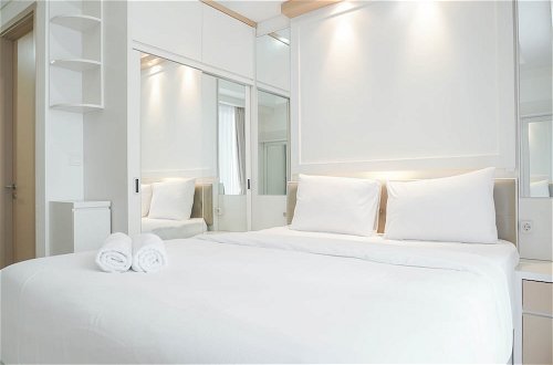 Foto 6 - Cozy Stay Studio at Sedayu City Suites Apartment