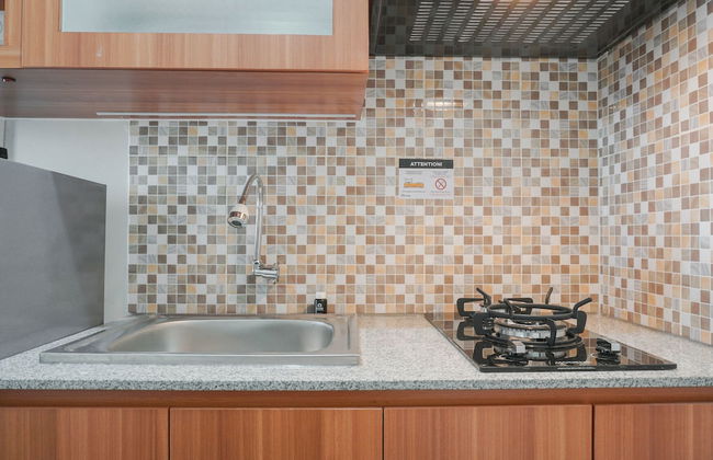 Best Homey Elegant Studio Room at Amethyst Apartment - Foto 7