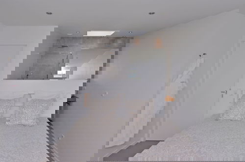 Foto 5 - Modern and Tasteful House ith Private