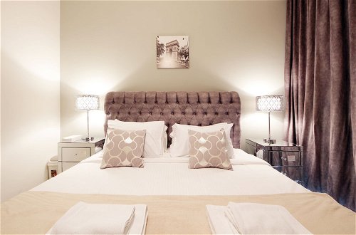 Photo 2 - Elegant 1 Bedroom in BLVD Heights