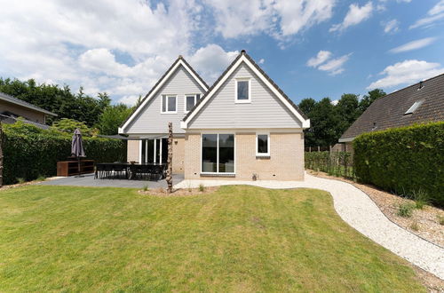 Photo 1 - Lavish Villa in Zeewolde With Sauna