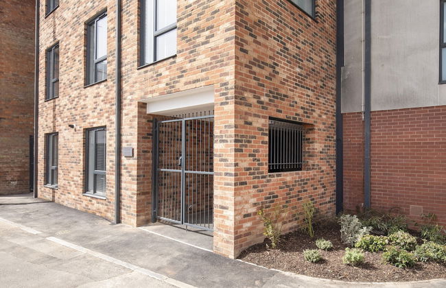Elliot Oliver - Cosy 2 Bedroom Town Centre Apartment - Foto 16