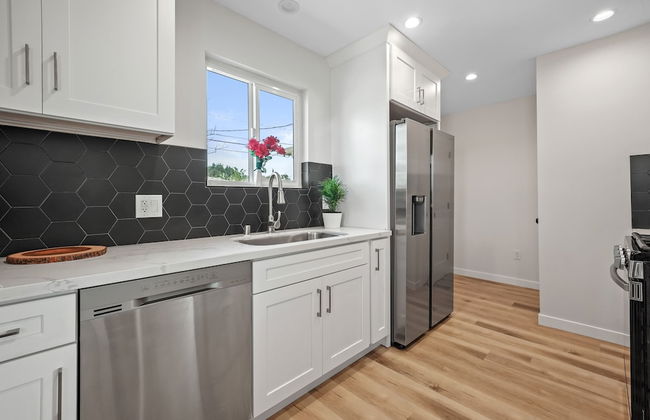 Completely Renovated Oasis on the Hill - Foto 5