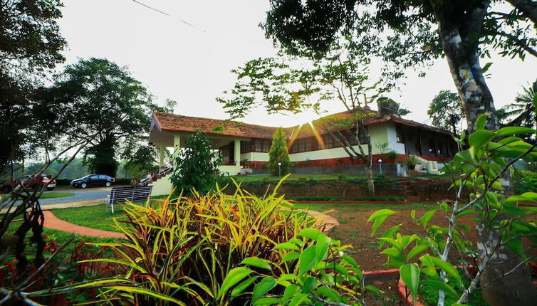 Foto 1 - Bungalow With Tea Garden View