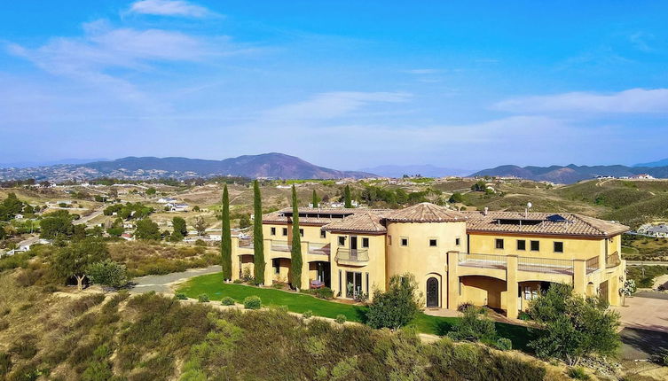 Photo 1 - Palazzo Del Sol By Avantstay Breathtaking Home w/ Mountain Views & Hot Tub