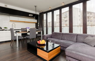 Foto 1 - Warsaw Riverside Apartment by Renters