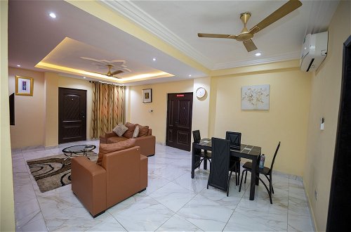 Photo 18 - Executive Two Bedroom Apartment in Accra