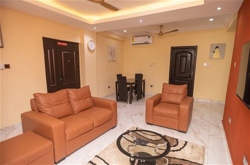 Photo 17 - Executive Two Bedroom Apartment in Accra