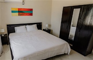 Foto 3 - Elegant 2-bedroom Apartment 2 km From Eagle Beach