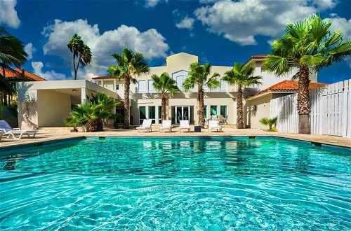 Foto 30 - Direct Ocean Front Villa With Private Pool + View! Boca Catalina Malmok