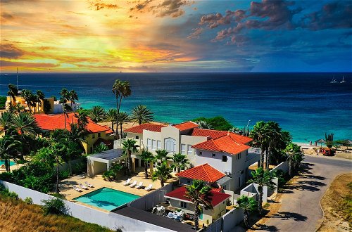 Foto 29 - Direct Ocean Front Villa With Private Pool + View! Boca Catalina Malmok
