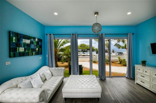 Photo 24 - Direct Ocean Front Villa With Private Pool + View! Boca Catalina Malmok