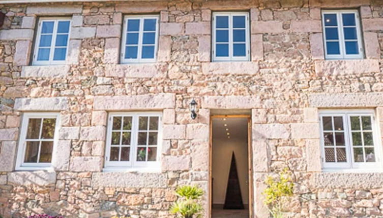 Photo 1 - Charming En-suite Bedroom With Patio in St Aubin