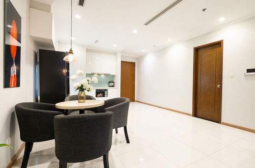 Photo 11 - Vinhome Central Park Canh Apartment