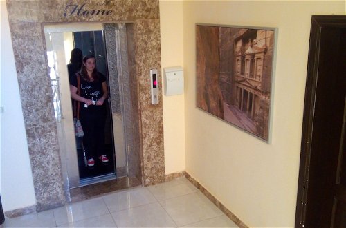 Photo 2 - The Place Apartments