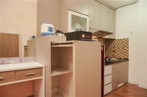 Photo 10 - Fully Furnished With Comfortable Design Studio Sunter Park View Apartment