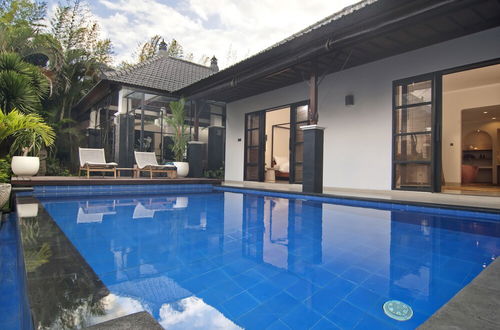 Photo 2 - Mandolang Villa