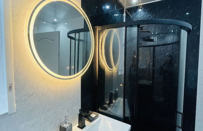 Luxury 3 Bedrooms Entire Flat - Self Check in & Check out - Foto 14