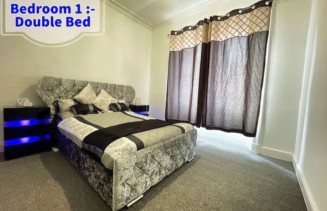 Luxury 3 Bedrooms Entire Flat - Self Check in & Check out - Foto 5
