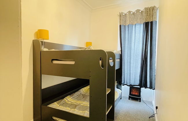Luxury 3 Bedrooms Entire Flat - Self Check in & Check out - Foto 3