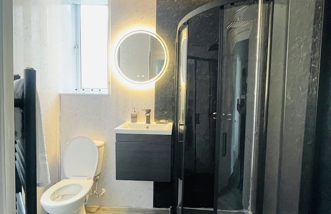 Luxury 3 Bedrooms Entire Flat - Self Check in & Check out - Foto 13