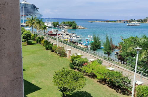 Photo 43 - Fisherman's Point Ocean View Hotel