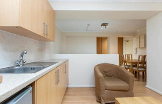 Photo 2 - Central Studio Apartment in Chelsea