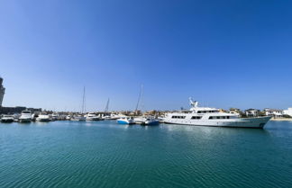 Photo 2 - Pvt Beach Infinity Pool Resort Living Bnbmehomes