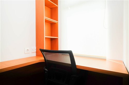 Photo 2 - Simply Good Studio Room Apartment At Springlake Summarecon