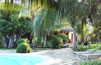 Foto 1 - Watamu Villa With Service Personnel