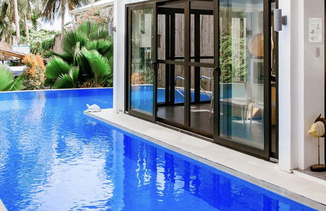 The Whitehouse by the Sea - Foto 1